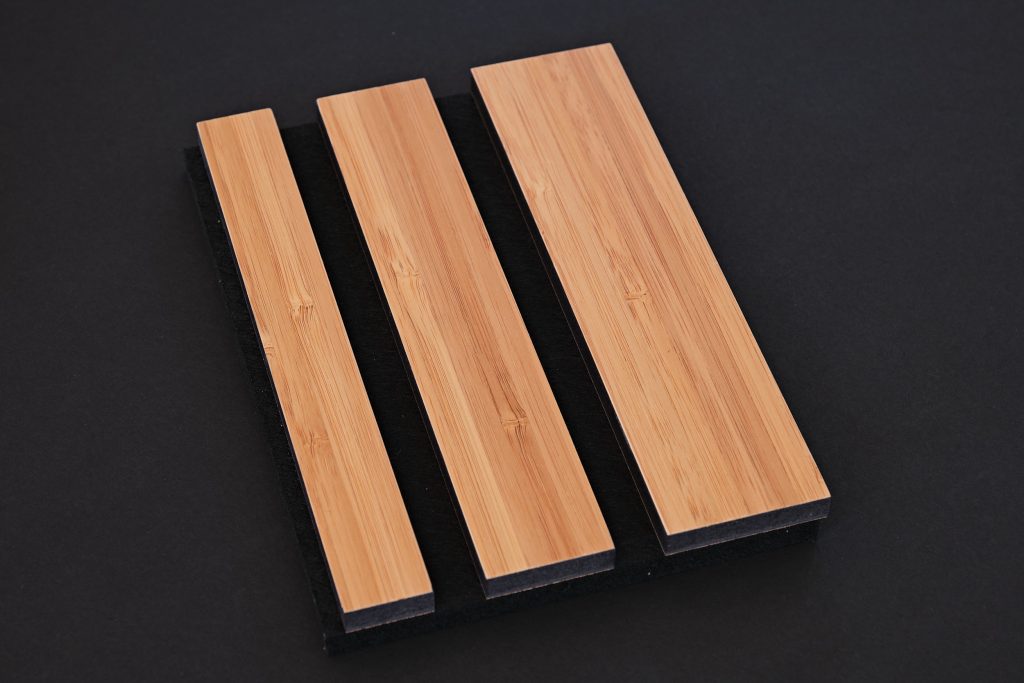 aangenaam akoestiek woodline random bamboe (blank mat gelakt)
